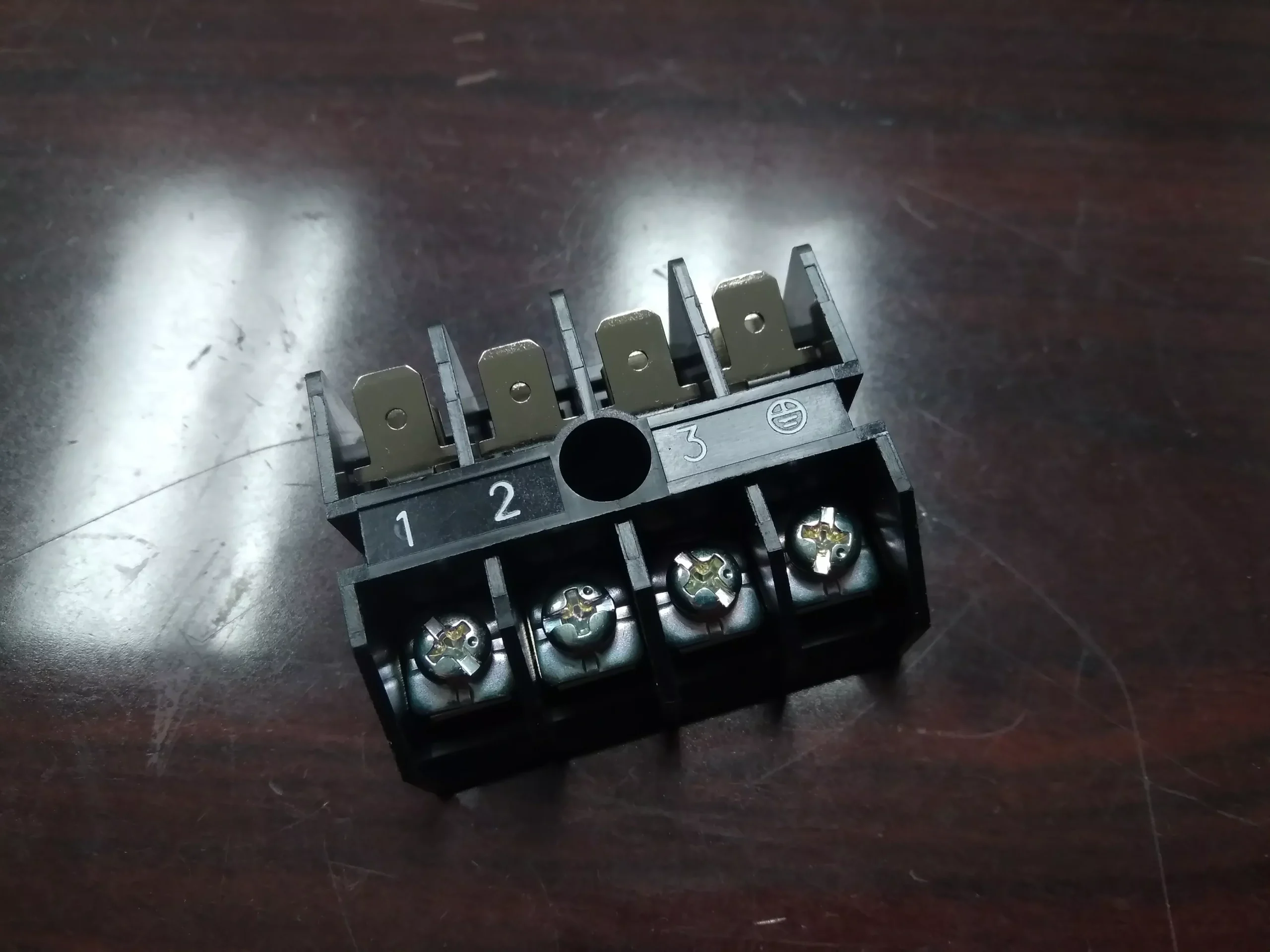 BLOCK TERMINAL